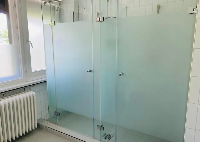 2 Bett In Im Grunewald Δωμάτια σε οικογενειακή κατοικία